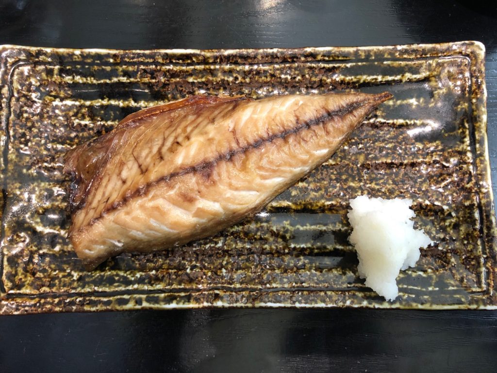 あじやのサバの干物
