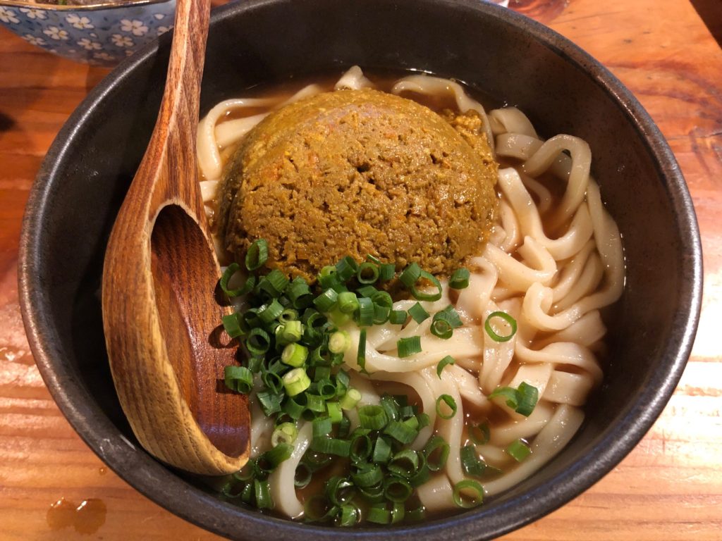 足柄古道万葉うどんのカレーうどん
