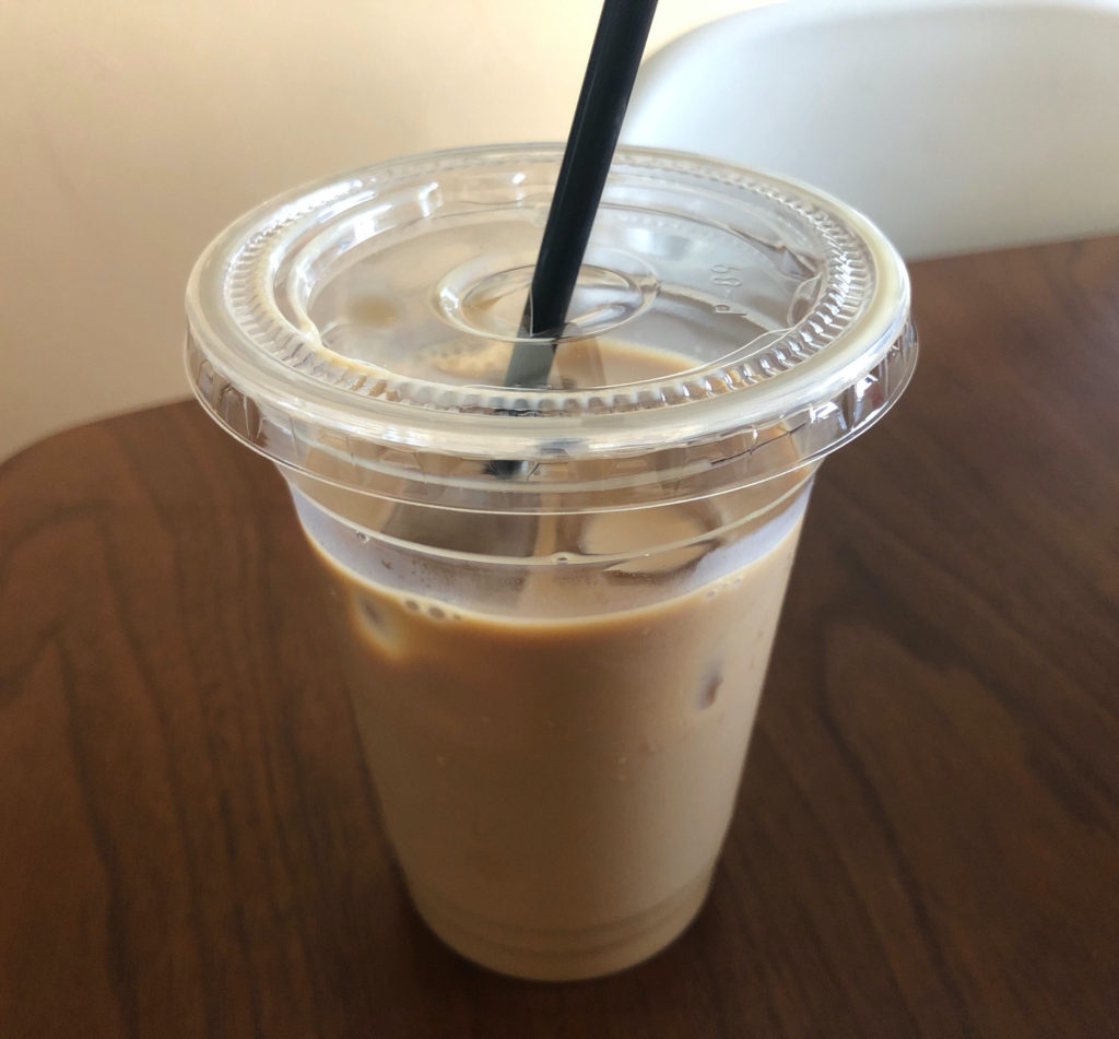 madalena cafeのカフェラテ